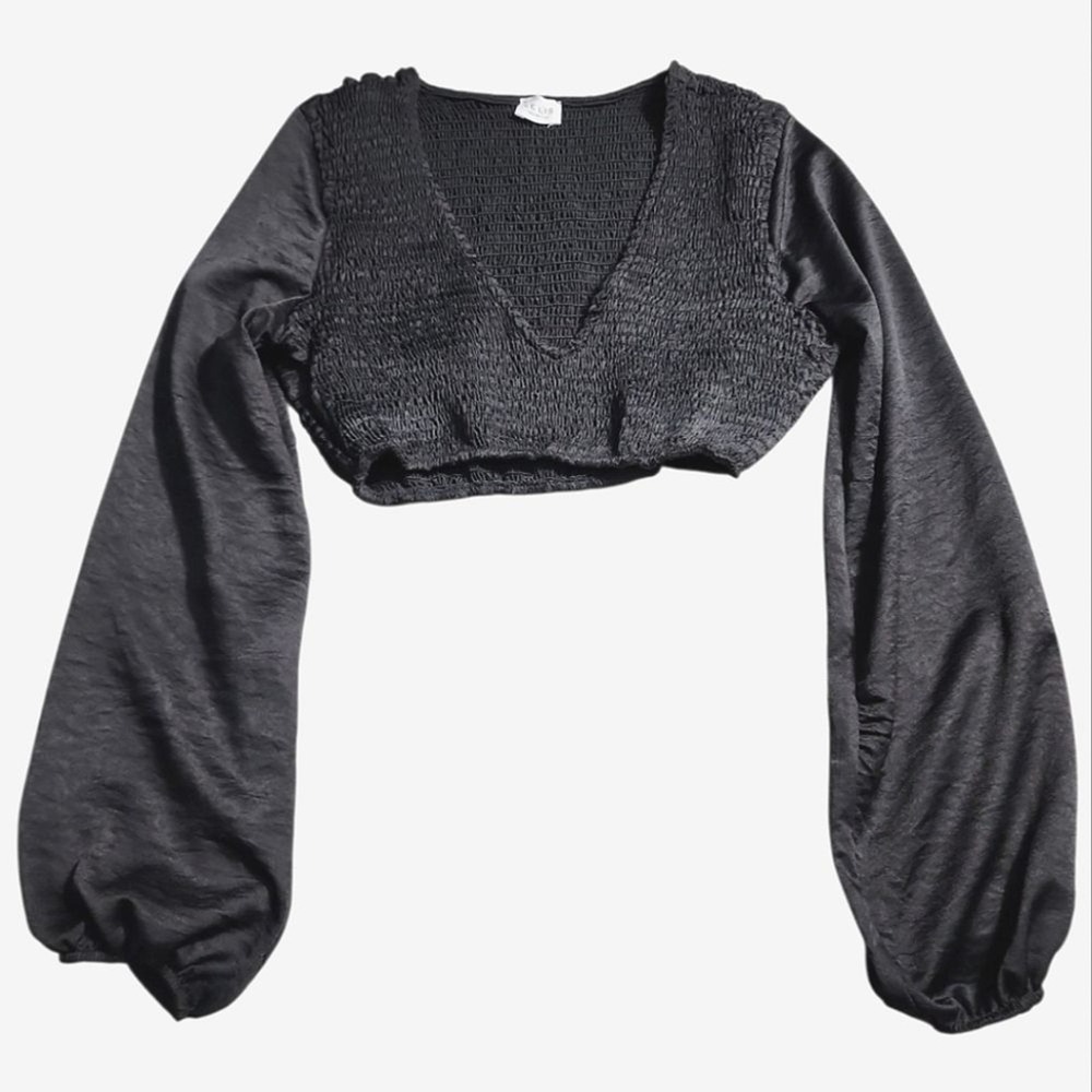 Le Lis Collection Smocked Crop Top Womens Medium Black Boho Chic Balloon Sleeve